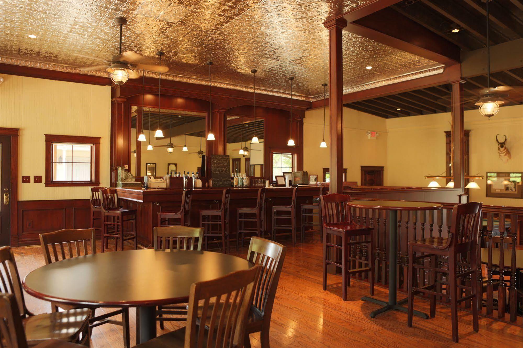 Cedar Creek Hotel New Haven Exterior foto